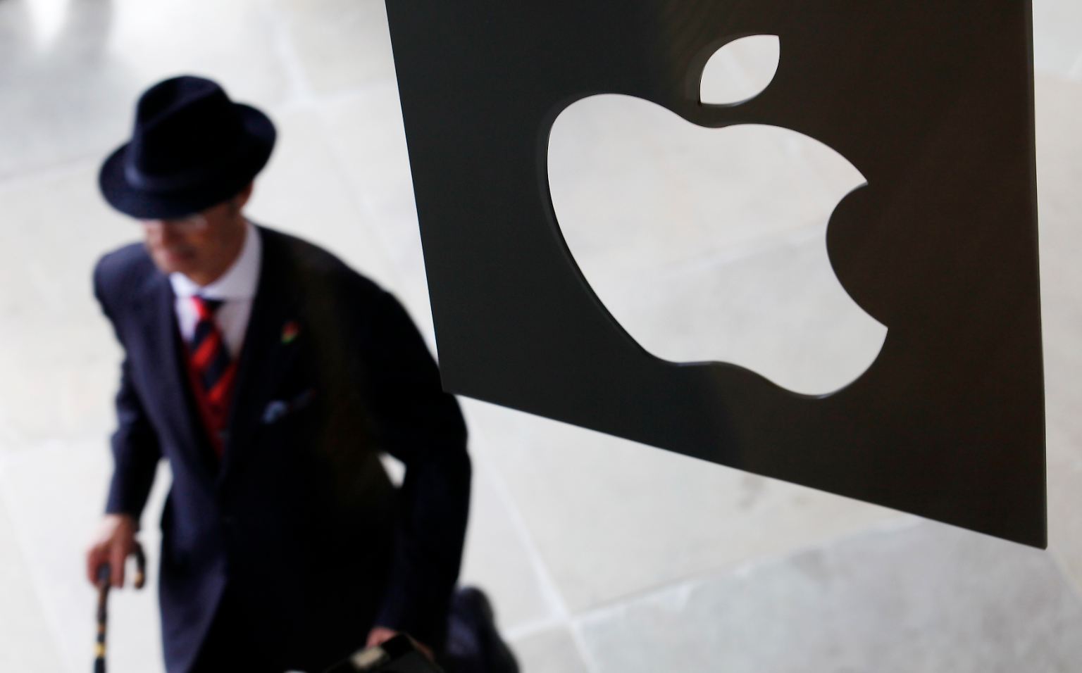 Die Markenberatungsfirma Interbrand stellt in ihrem jährlichen "Best Global Brands"-Ranking die wertvollsten Marken der Welt vor. Mit dem nahenden Ende der Pandemie spiegelt die Analyse dieses Jahr vor allem die großen Wachstumsfantasien für die Zukunft wider: Der Wert der 100 bedeutendsten Marken steigt so stark wie nie zuvor.