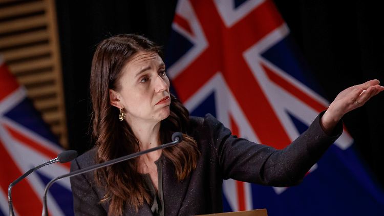"Wenn Sie die Dinge tun wollen, die sie lieben, dann müssen sie sich impfen lassen", sagt Premierministerin Ardern.