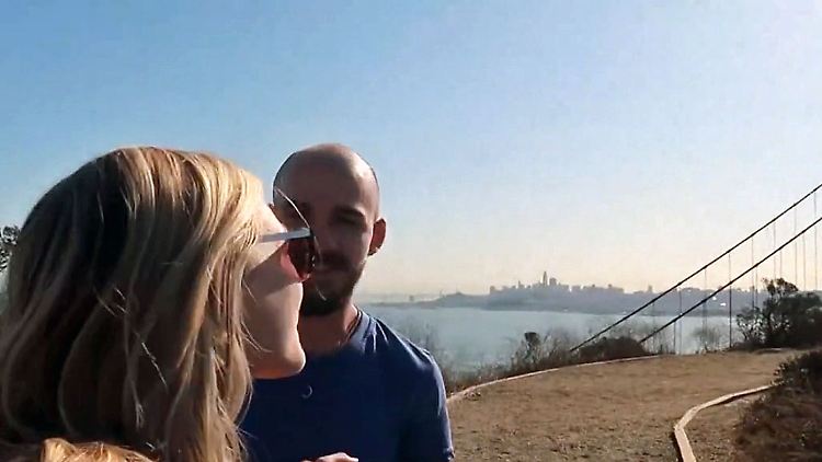 Petito (li.) und Laundrie bereisten mit einem Van einige Nationalparks der USA. 