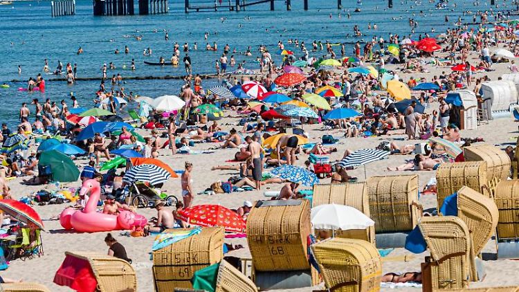 Beim Inlandstourismus liegen die Buchungen von Juli und August teils noch unter dem Vor-Corona-Sommer 2019.