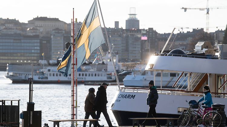 Auch nach dem Wegfall aller Corona-Einschränkungen am 29. September ist die Zahl der Neuinfektionen in Schweden bisher niedrig geblieben.