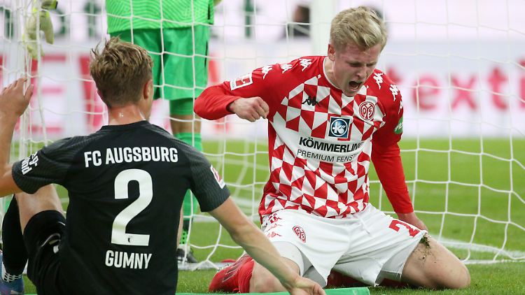 Jonathan Burkardt jubelt über das 3:0.