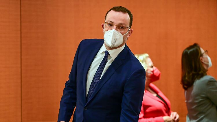 Gesundheitsminister Spahn betont, das Ende der epidemischen Notlage sei keinesfalls das Ende der Pandemie.