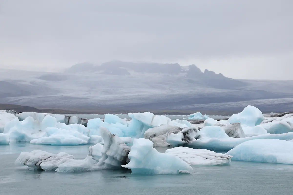 Jokulsarlon-a-glacier-lagoon-in-southern-Iceland