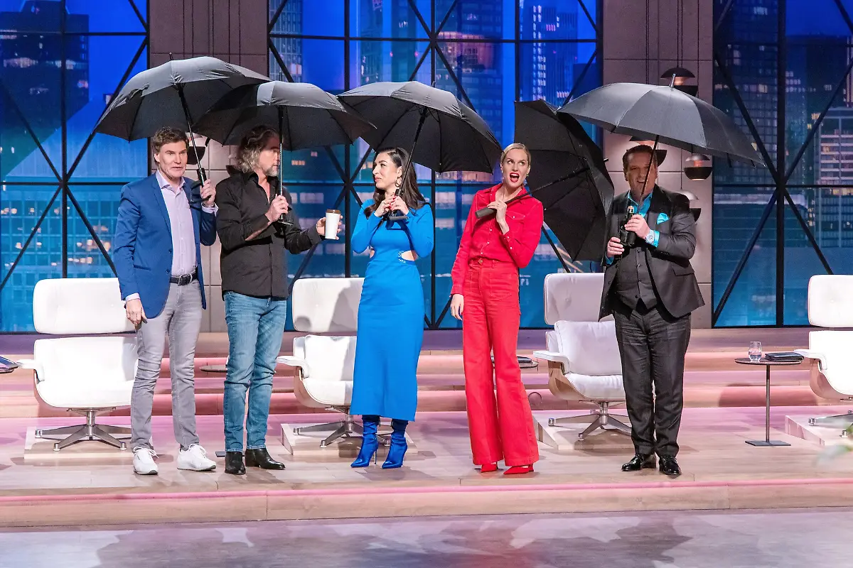 Die-Loewen-haben-in-der-finalen-Staffelfolge-sichtlich-Spass