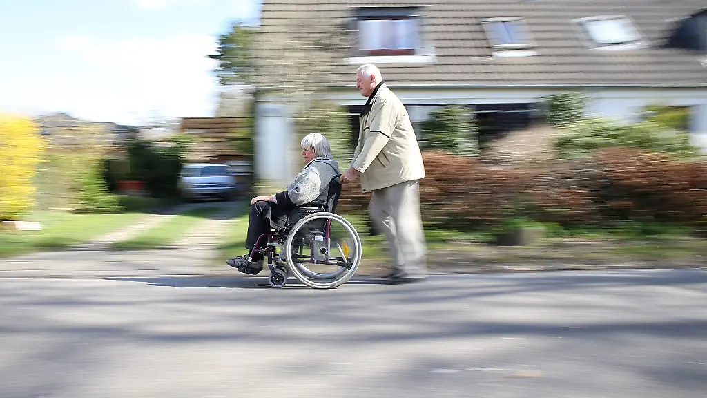 Damit-der-Uebergang-von-der-Reha-in-den-Alltag-klappt-sollten-sich-Betroffene-und-ihre-Angehoerigen-die-Frage-stellen-Wo-braucht-es-nun-Unterstuetzung