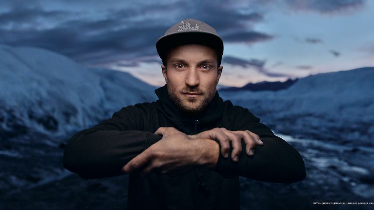 Saype heißt eigentlich Guillaume Legros. 