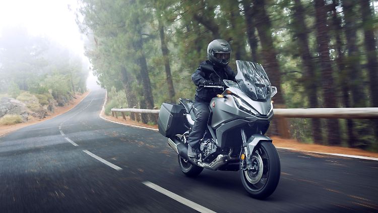 Die Honda NT 1100 soll vor allem Bikern mit Fernweh eine angenehme Reise bescheren. 