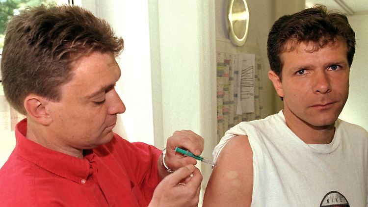 1999 wurde Andreas Möller beim BVB gegen Hepatitis geimpft.