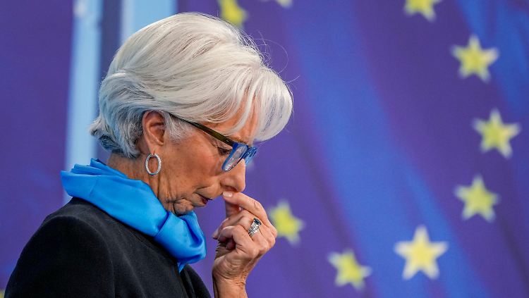 Lässt die Dinge vorerst weiter laufen - die EZB unter Lagarde.