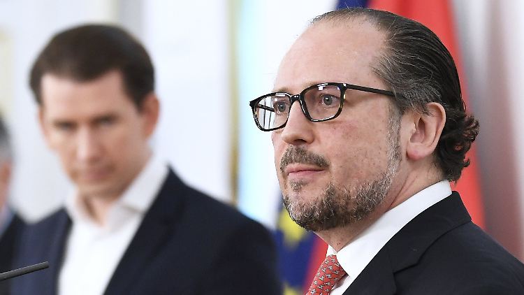 Alexander Schallenberg gilt als enger Vertrauter des Ex-Kanzlers Kurz - und steht nicht für einen Kurswechsel.