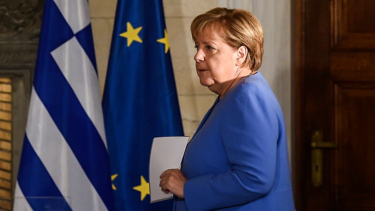 Noch-Kanzlerin Merkel ist am Donnerstag zu ihrem Abschiedsbesuch nach Athen gereist.