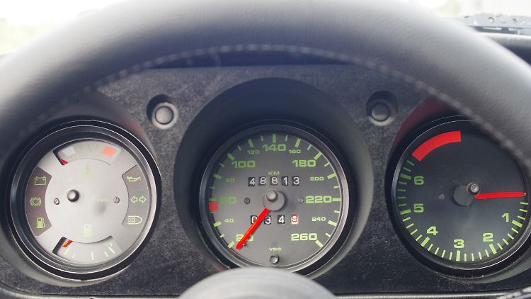 Damals wie heute. Bei den Rundinstrumenten ist sich Porsche, wie bei vielen anderen Sachen, absolut treu geblieben.