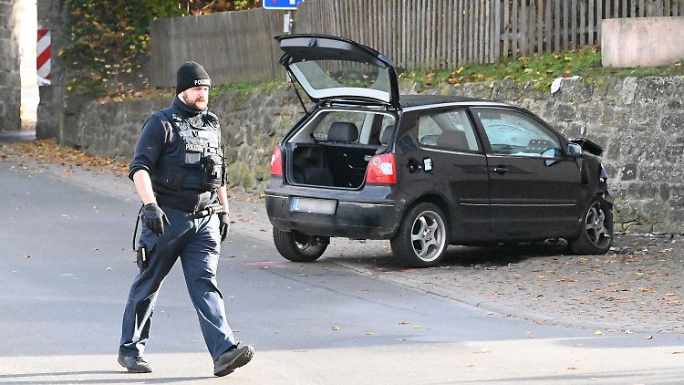 An einer Mauer endete die tödliche Fahrt.