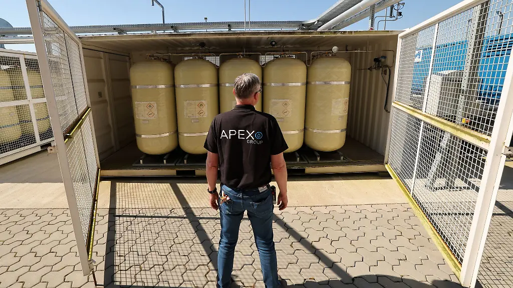 Keine-Wasserstoffproduktion-kein-Netz-fuer-dieses-Henne-Ei-Problem-hat-ein-Experte-einen-Loesungsvorschlag