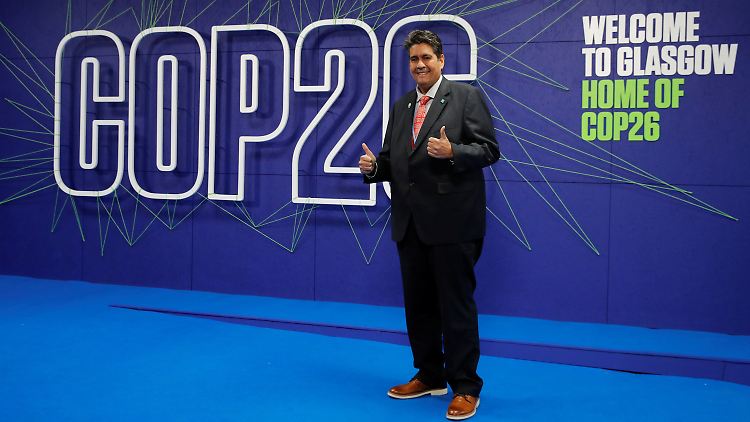 Palaus Präsident Surangel Whipps Jr. fordert auf dem UN-Klimagipfel in Glasgow umfassende Änderungen, um Inselstaaten wie Palau vor der Überschwemmung zu bewahren.