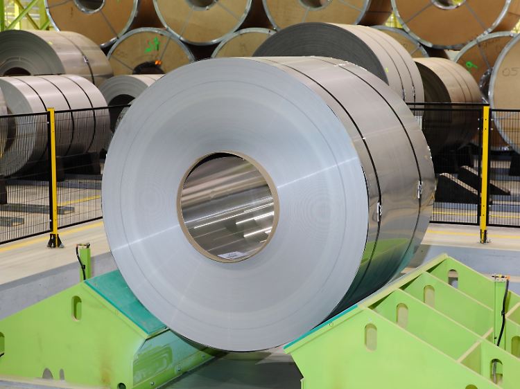 Die Rohstoffkosten machen über 80 Prozent der Produktionskosten für Stahl aus.