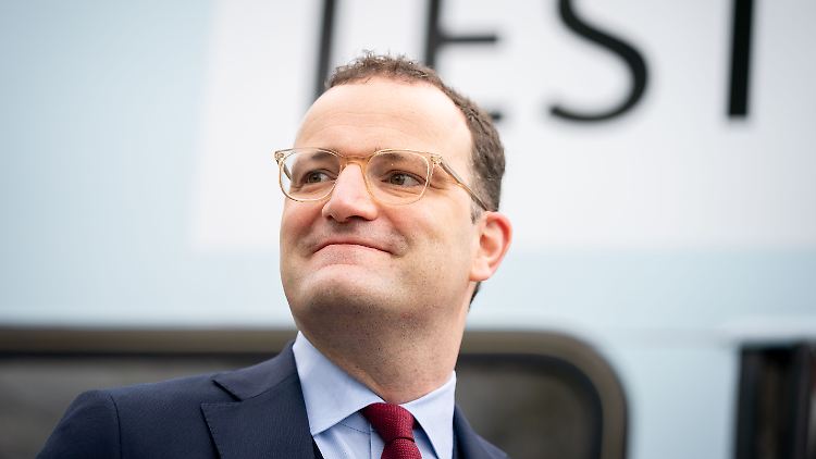 Zur Begründung nennt Spahn die rasant steigenden Infektionszahlen.