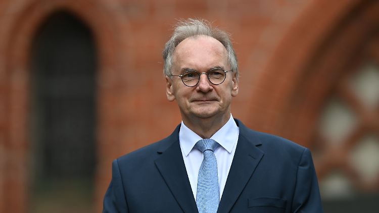 Die Mitgliederbefragung sei nur der erste Schritt für die Erneuerung der CDU, sagt Reiner Haseloff.
