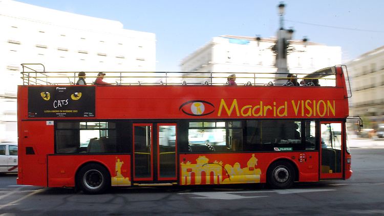 Die Konzession ist abgelaufen: Sightseeing-Bus in Madrid an der Puerta del Sol.
