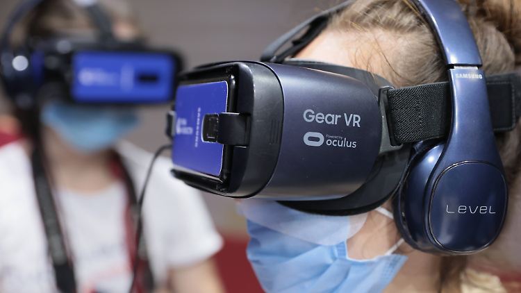 VR-Brillen sollen fester Bestandteil des Metaversums werden - darüber definieren lässt es sich aber nicht.