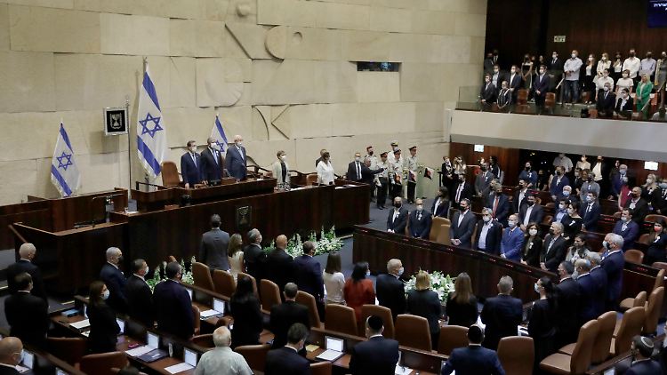 Der Knesset hat den ersten Haushalt seit März 2018 verabschiedet.