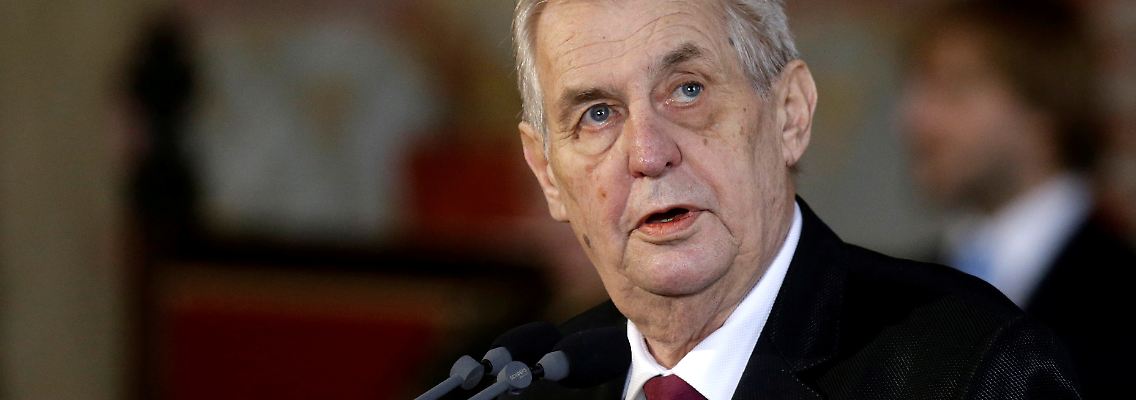 2021-11-04T101429Z_698045055_RC2MNQ90TRSZ_RTRMADP_3_CZECH-PRESIDENT (1).JPG