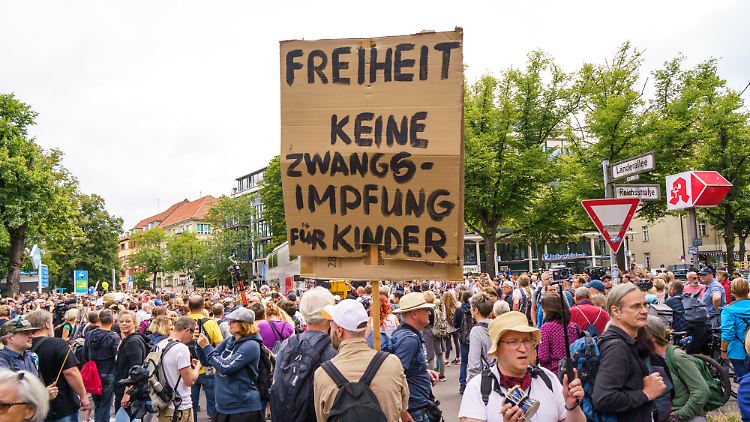 Niemand plant eine Zwangsimpfung für Kinder, aber nichts kann man so schön kontern wie eine ausgedachte Behauptung.