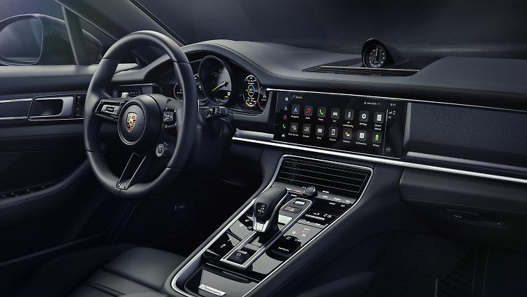 Im Innenraum gibt es wenig zu veredeln, aber hinter den Kulissen der Platinum Edition hat Porsche noch so einiges an Beigaben versteckt.