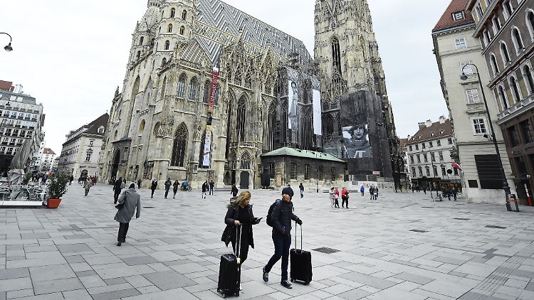 Wer vollständig geimpft ist, muss sich in Österreich nach spätestens neun Monaten eine Booster-Spritze holen - sonst wird der Impfpass ungültig.