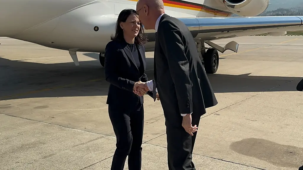 b29d215df456544f639d784dc4a66b63