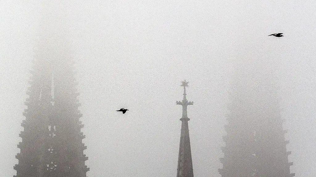 Der-Deutsche-Wetterdienst-erwartet-bis-zum-Wochenende-Nebel-in-NRW-der-sich-tagsueber-teils-nur-zaeh-aufloesen-soll