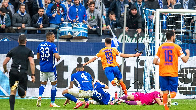 Darmstadt jubelt und Schalke ist ratlos.