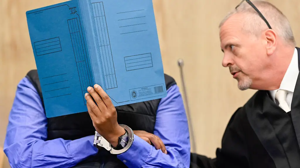 Ein-psychisch-kranker-Mann-stand-wegen-der-Toetung-seiner-Nachbarin-vor-dem-Mannheimer-Landgericht