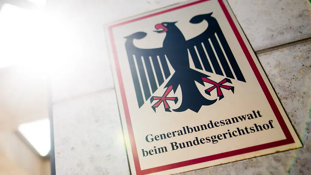 fbed7ad9d7783f7a5b53007a8e4099a5