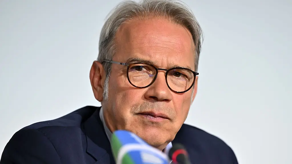Thueringens-Innenminister-Georg-Maier-SPD-ist-fuer-mehr-Befugnisse-fuer-den-Verfassungsschutz
