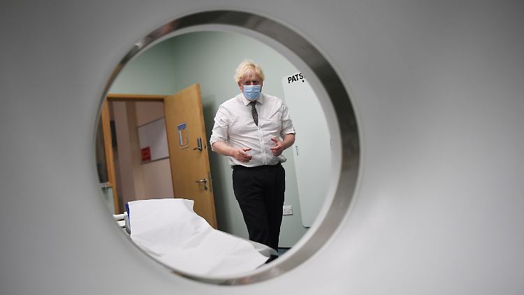 Bislang nehmen die Briten ihrem Premier nichts übel. Das könnte sich gerade ändern.