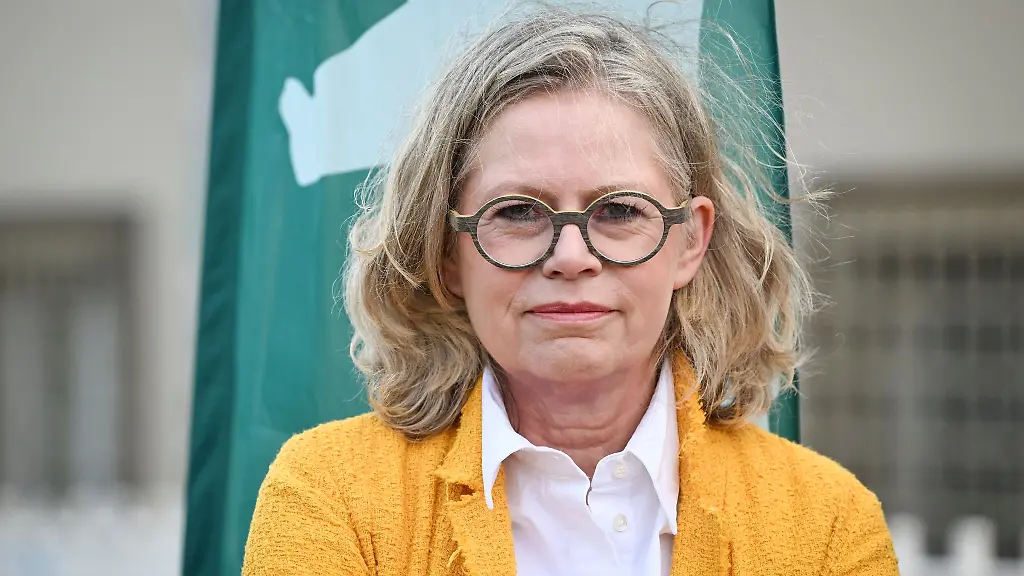 Verkehrssenatorin-Ute-Bonde-CDU-kann-Magnetschwebebahnen-viel-abgewinnen-eine-Machbarkeitsstudie-zum-Einsatz-in-Berlin-gibt-es-aber-nicht