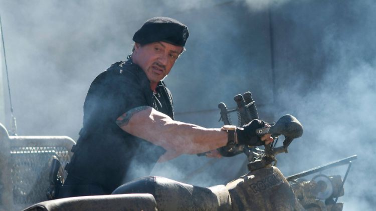 Sylvester Stallone zeichnet für die "Expendables"-Reihe verantwortlich und spielt auch darin mit.