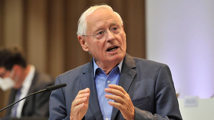Lafontaine tritt bei der Wahl in fünf Monaten nicht erneut als Spitzenkandidat für die Linke im Saarland an.