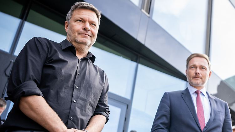 Habeck oder Lindner? Beide haben schon vor der Wahl deutlich gemacht, dass sie an dem Schlüsselministerium Finanzen interessiert sind. 