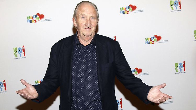 Will seiner Frau ein bisschen Zeit zurückzahlen: Mike Krüger.