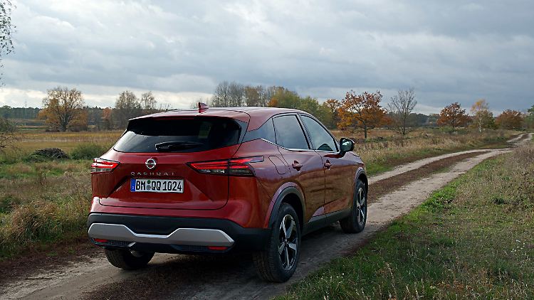 Auch am Heck haben die Designer die Optik des Nissan Qashqai deutlich verschärft.