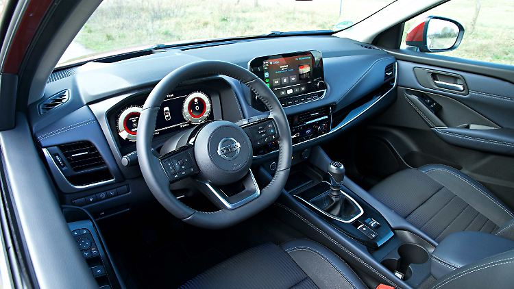 Der Innenraum des Nissan Qashqai ist eine gelungene Symbiose aus Alt und Neu.
