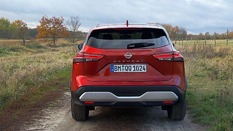 In jedem Fall ist der Nissan Qashqai ein schicker Alltagsbegleiter, der auch mal abseits fester Straßen fahren kann.