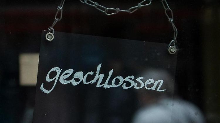 "Geschlossen", hieß es für viele Geschäfte in der vergangenen Winterwelle. Ein neuer Lockdown ist nun zumindest kein Tabu mehr.