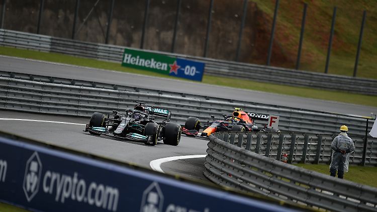 Im Training lag Lewis Hamilton auch vor dem Red-Bull-Piloten Sergio Perez.