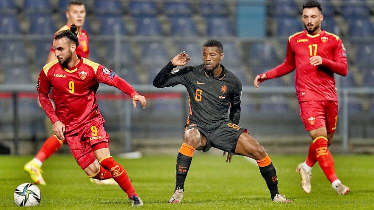 Die Montenegriner glichen spät aus, die Elftal hat die WM-Quali noch nicht sicher.