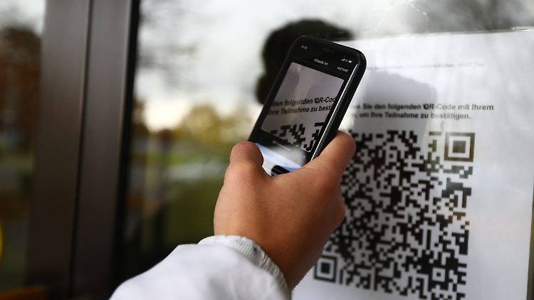 Die Luca-App kommt in Deutschland vielerorts zum Einsatz. Die meisten Warnmeldungen versendet sich nach Betreiber-Angaben an Besucher von Clubs und Bars. 