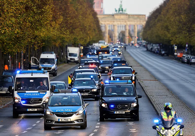 2024-10-18T145345Z-1782336314-RC22NAALIQL6-RTRMADP-3-GERMANY-USA